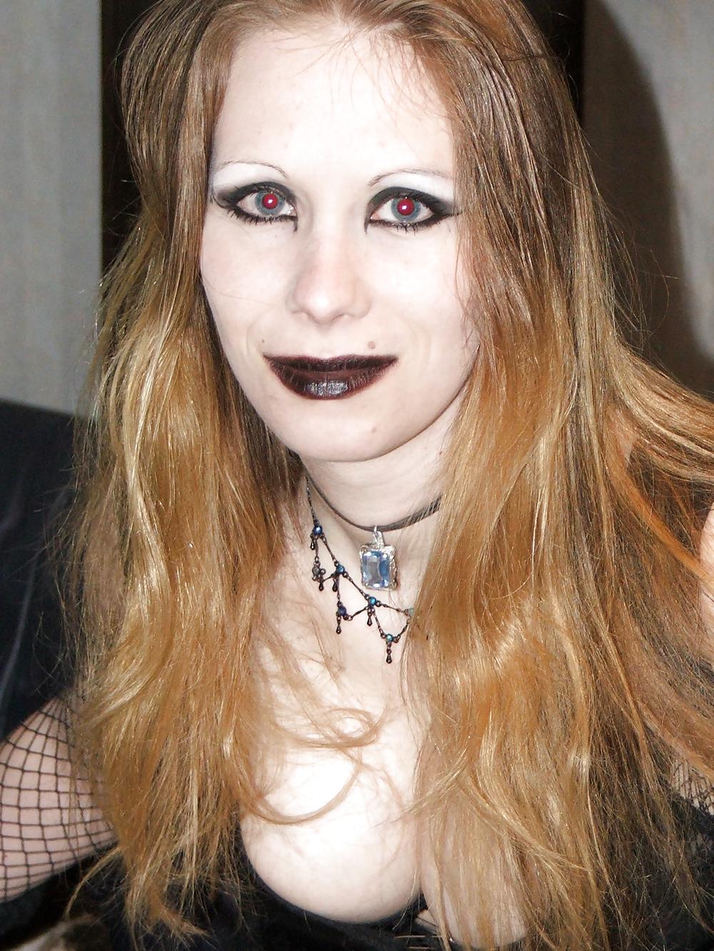 Sexy Und Geil Gothic Girl #10688914