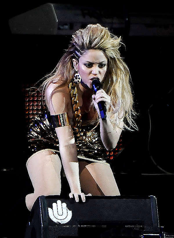 Shakira
 #7580704