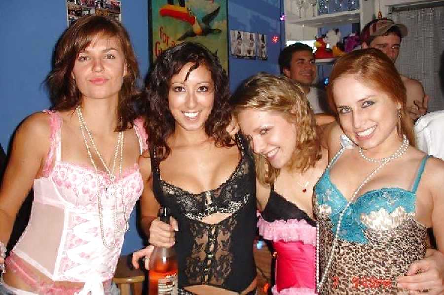 Sizzling attractive ladies #9604006