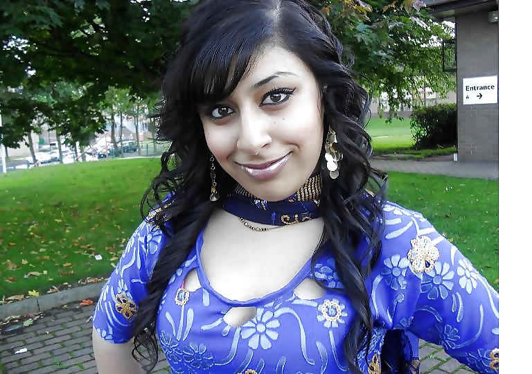 Pakistani Young Beautiful Girls #12256358