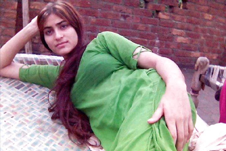 Pakistani giovani belle ragazze
 #12256626