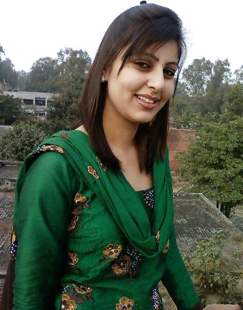 Pakistani giovani belle ragazze
 #12256658