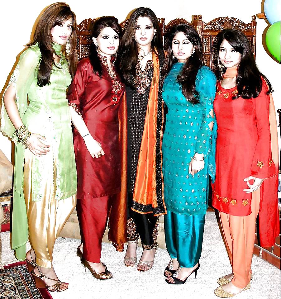 Pakistani giovani belle ragazze
 #12256787