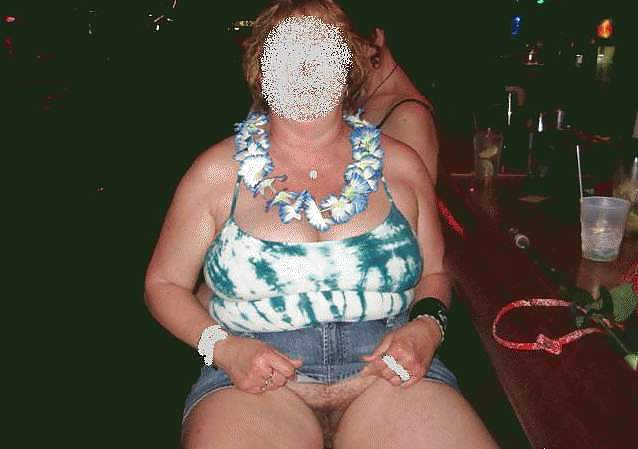 Al aire libre en el desnudo dejar que todo cuelgue
 #7205942