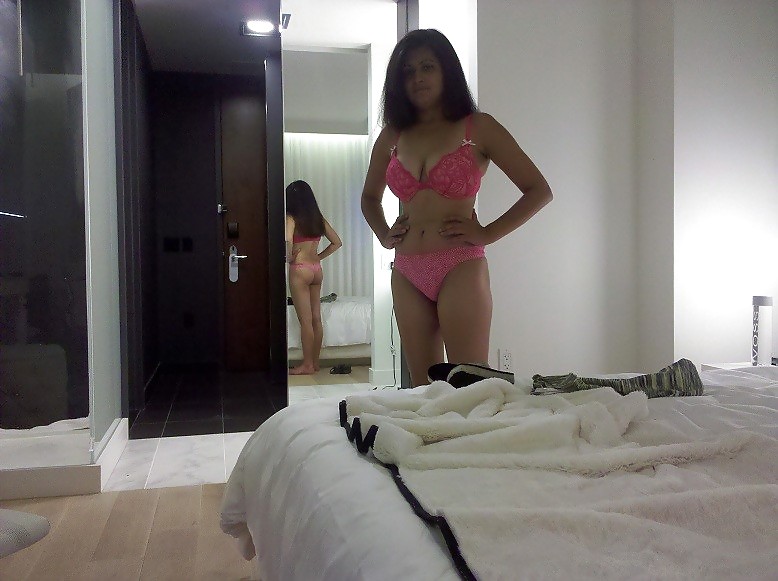 INDIAN AMERICAN SLAG ARUNA #9892243