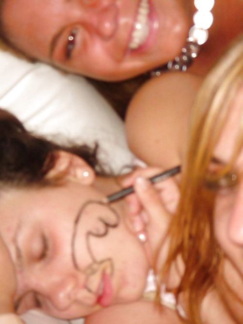 Girl's party. #9348883