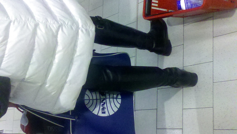 Superb candid #9784351