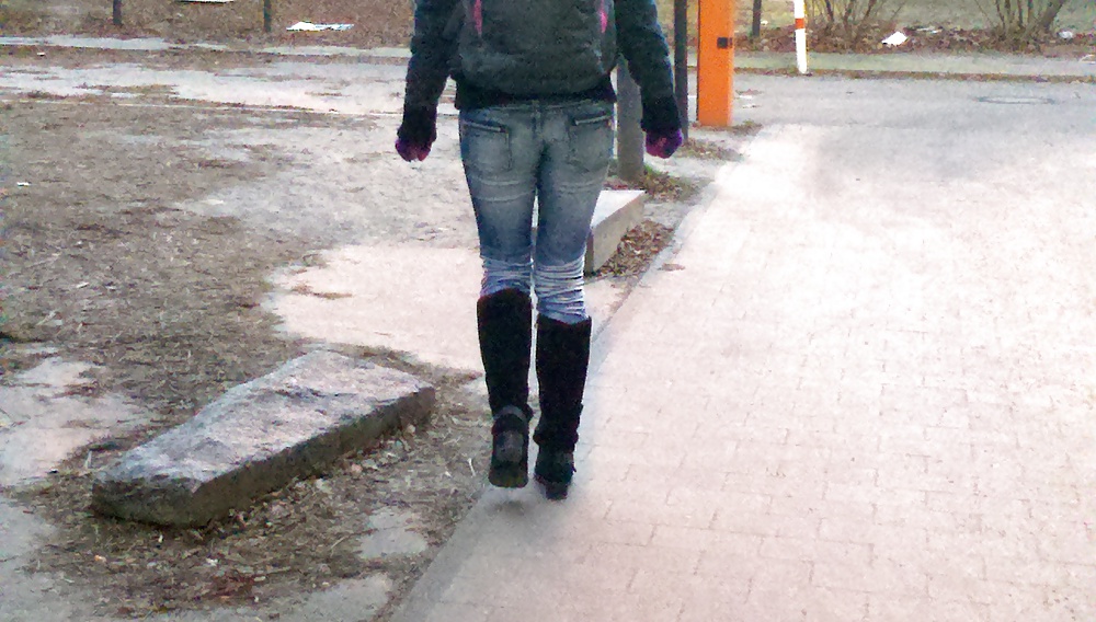 Superb candid #9784393