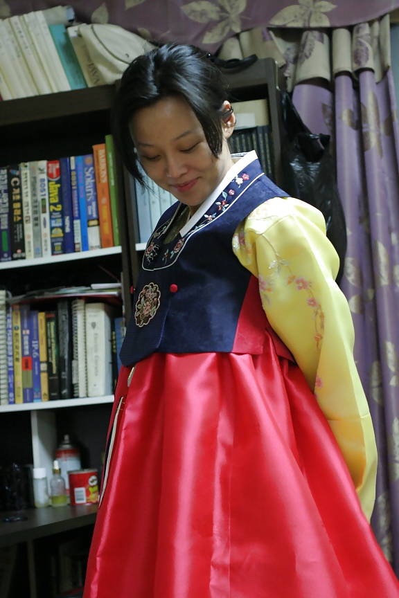 Corea hanbok dama consolador y follar
 #10425319