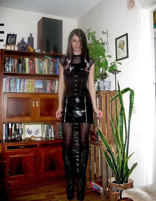 Hotlegs-latex and leather skirt amateurs1 #7201814