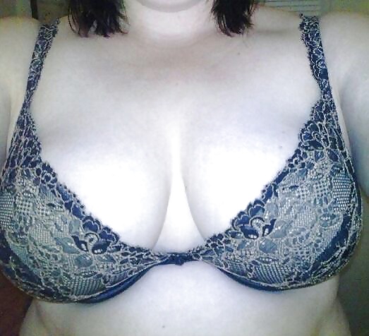 I'm just a n8gga that loves titties!!!   #77659