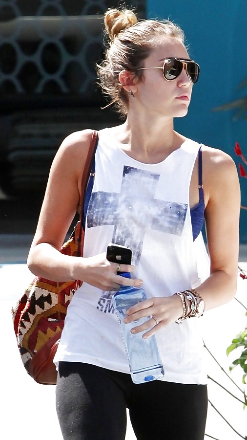 Miley Cyrus Mega Collection 3 #8792027