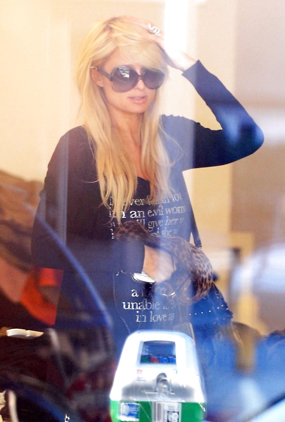 Paris hilton candids en beverly hills
 #2010783