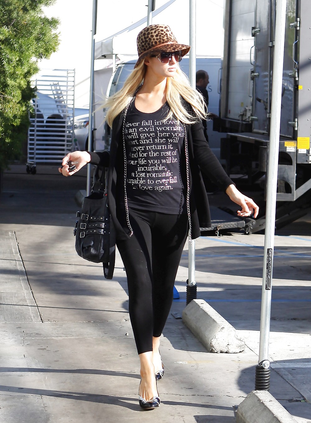 Paris Hilton Candids In Beverly Hills #2010969