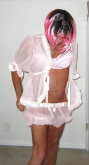 Sissy ama su nuevo peinado bob rosa
 #9287079