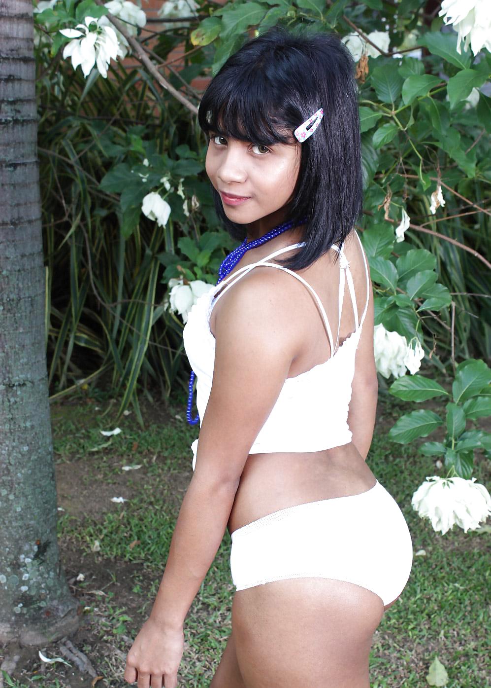Charming Tobie - Outdoor cute in white #3648010