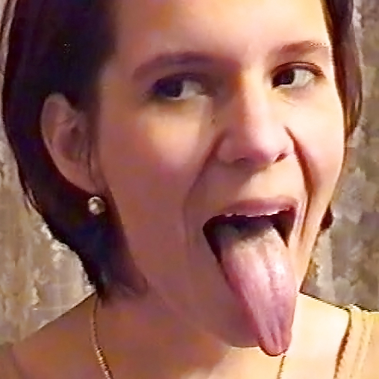 Long tongue mature #3903862