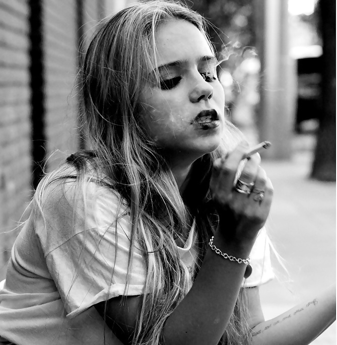 Wanking favourites: fuckable people who smoke 1 #9548591