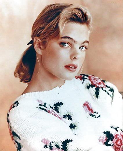 Erika Eleniak  #534546