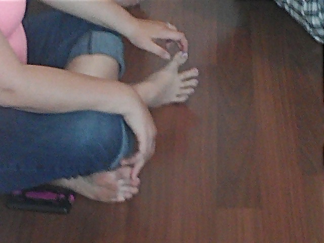 Dil # 2 Zehen #18647691