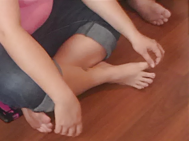 Dil # 2 Zehen #18647709