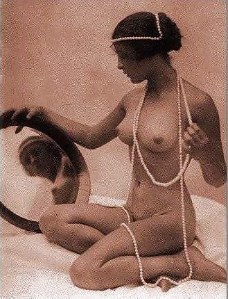 Vintage Erotic Photo Art 19 - Girls and Mirror #14804601