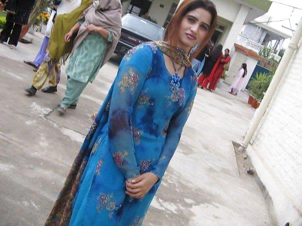Whore Pakistani I Baisé Dans Murree 2011 #12986067