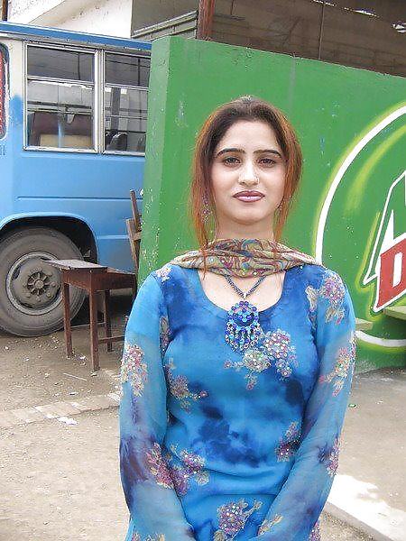 Puta pakistaní que me follé en murree 2011
 #12986074