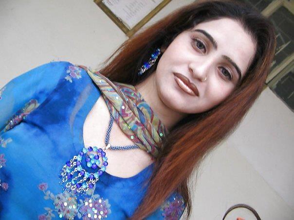Puta pakistaní que me follé en murree 2011
 #12986089