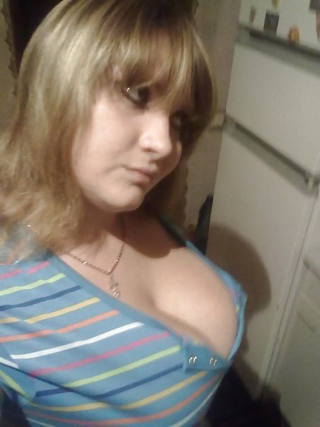 Vollbusige Russin 107 #15086550