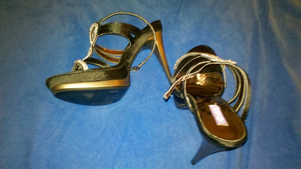 Nuovo acquisto - nuevo par de sandalias
 #22004989