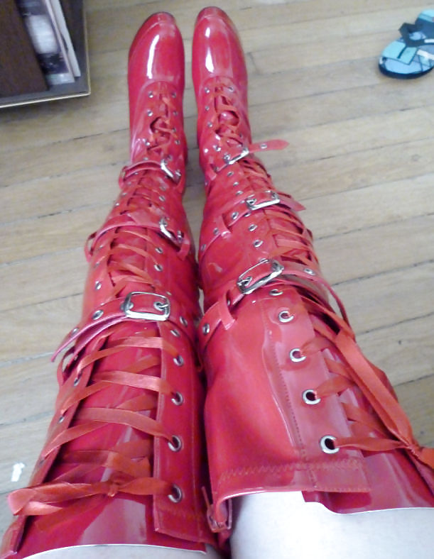 Sophie In Oberschenkel #5574311