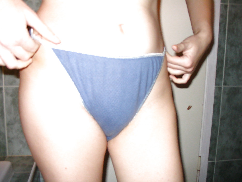 Hairy Mila bath #4112805