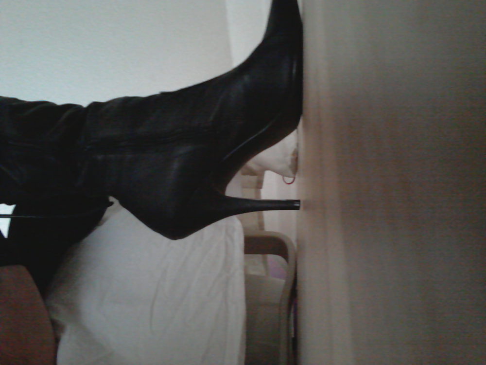 BLACK 0 #9699549