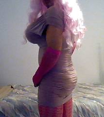 Crossdressing totalmente en rosa
 #8837346