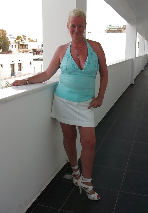 UK Amateur Slut Milf Teresa Mid 50's #7822448