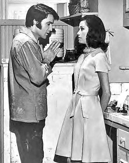 Mary Tyler Moore Legshow plus Fakes #4610356