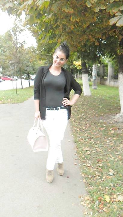 Fille Romanian: Teresa #22000544