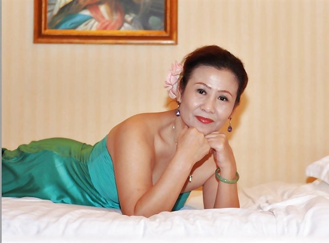 Sexy chinese mature woman #3861073