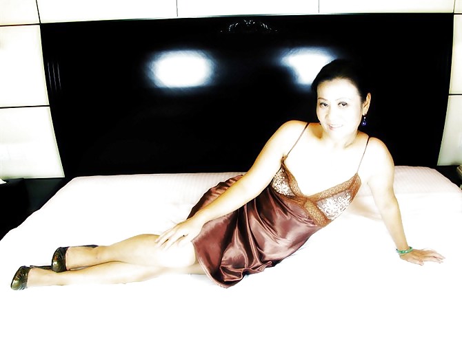 Sexy chinese mature woman #3861163