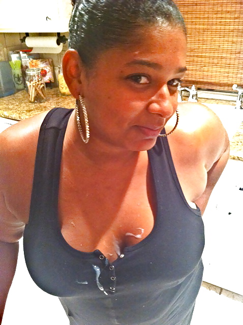 Ayudándome a correrme
 #18557870