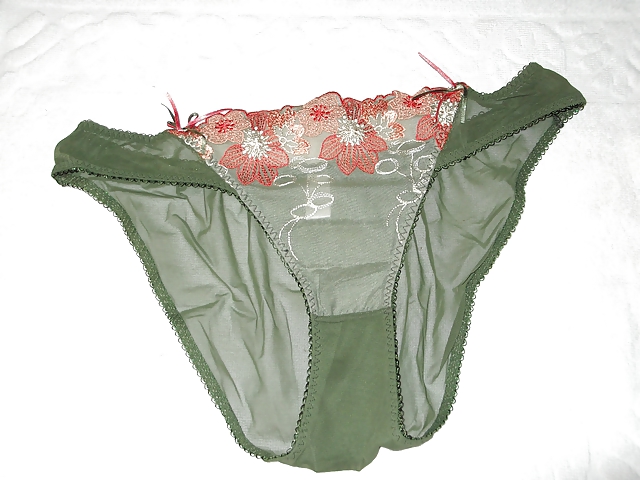 Culottes et string
 #13041709
