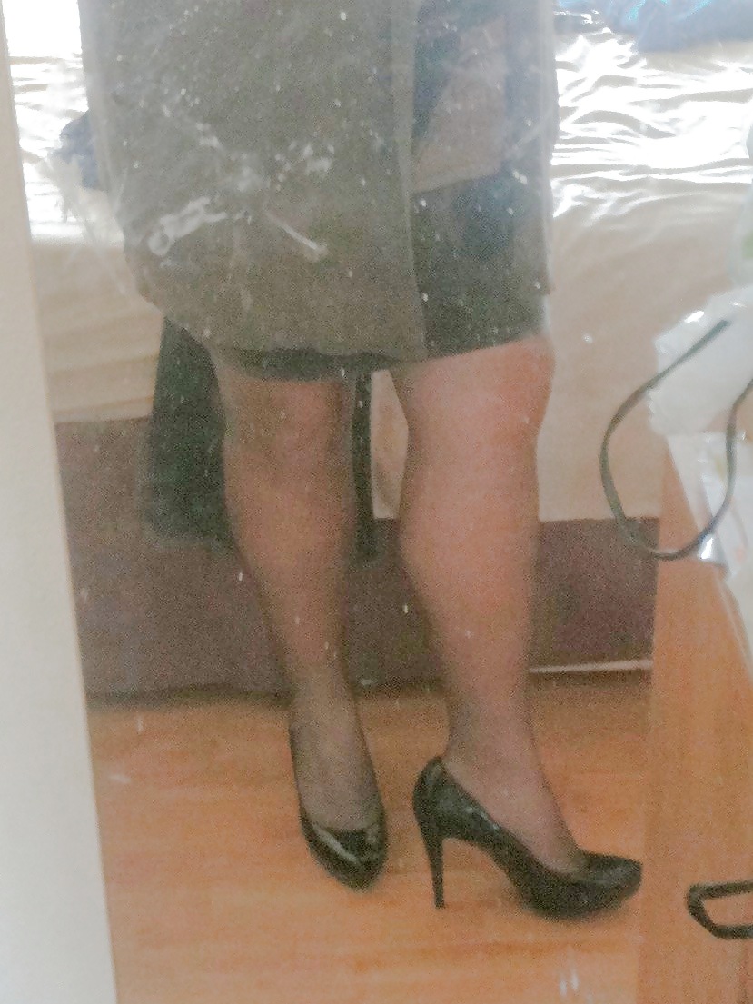 Legs and heels for comment #17467242