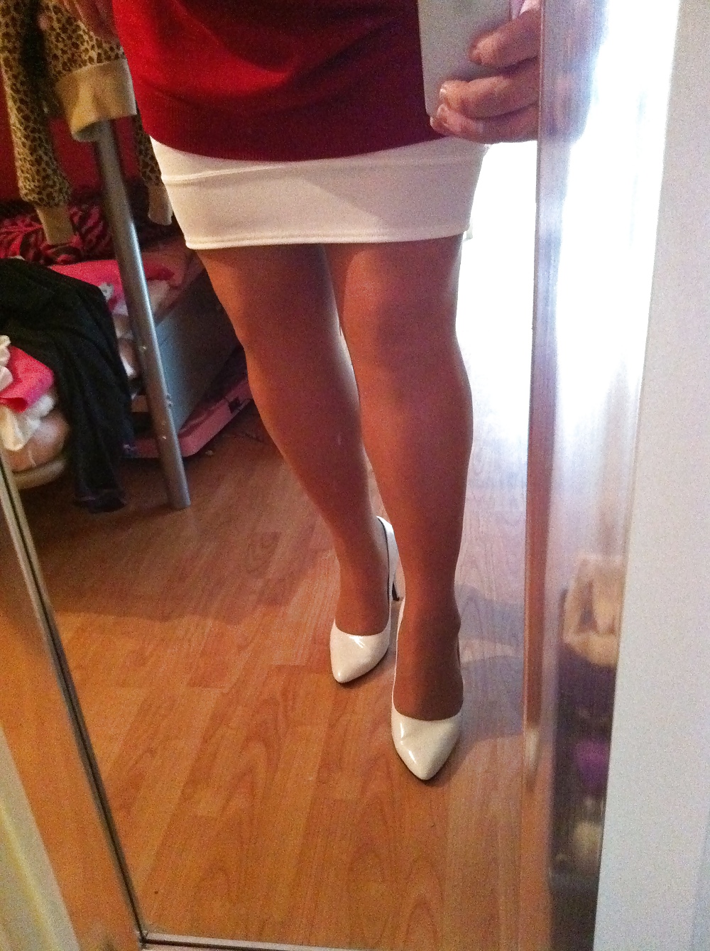 Legs and heels for comment #17467251
