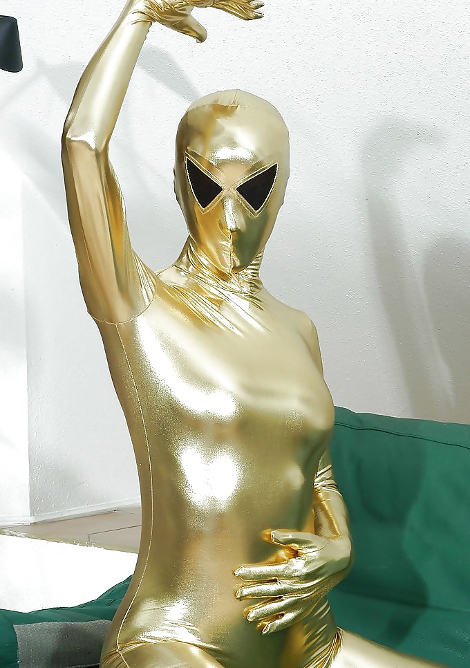 Alien Zentai In Gold Von Cyberfucker) #14707128