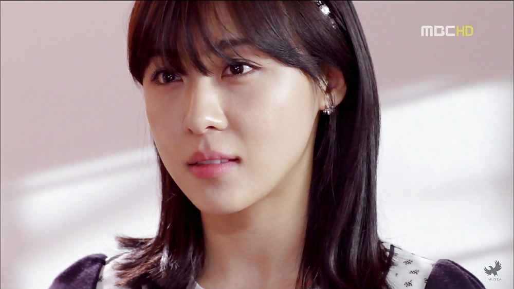 Ha ji won
 #17531225