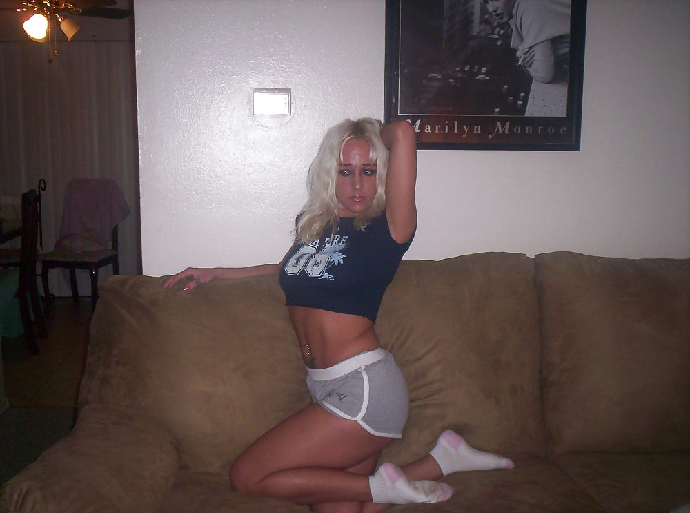 Sizzling young babe #9490348