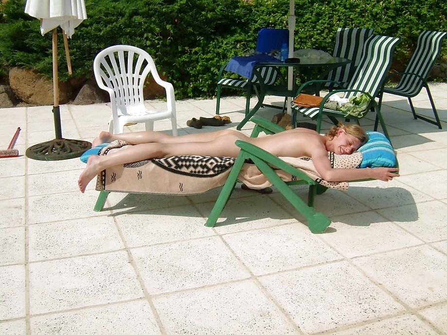 2 Sunbathing Girls #6935238