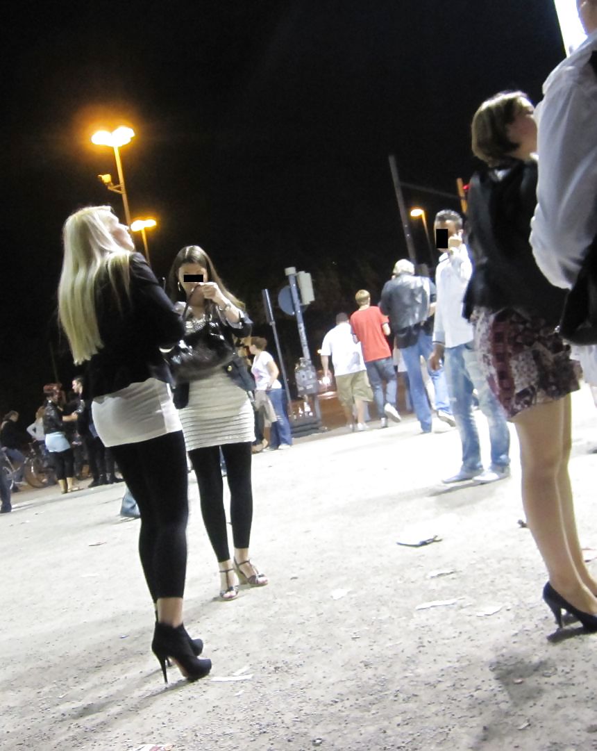ハイヒールを履いた女性たちが街中を闊歩しています！どんな妄想をしていますか？
 #5001908