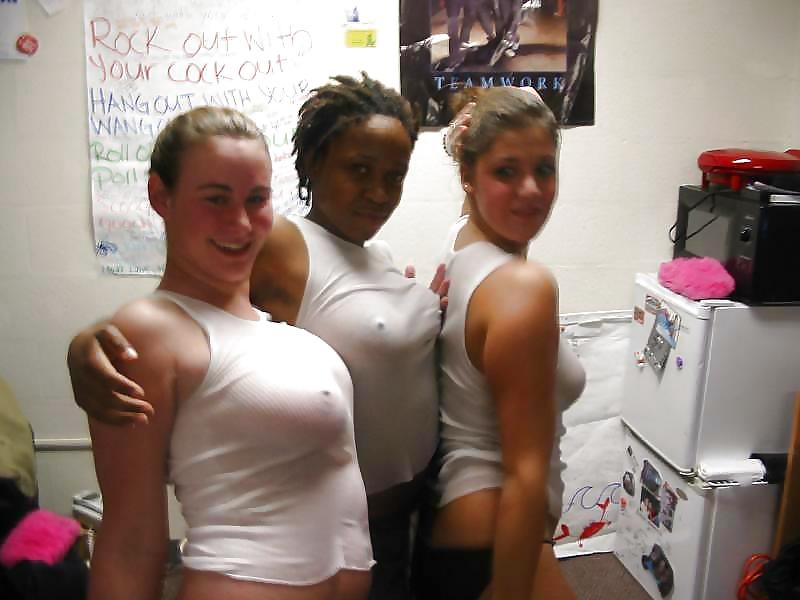 Braless 56. #4594090